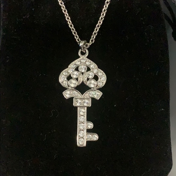 Alexander Kalifano Key Pendant - Picture 2 of 7